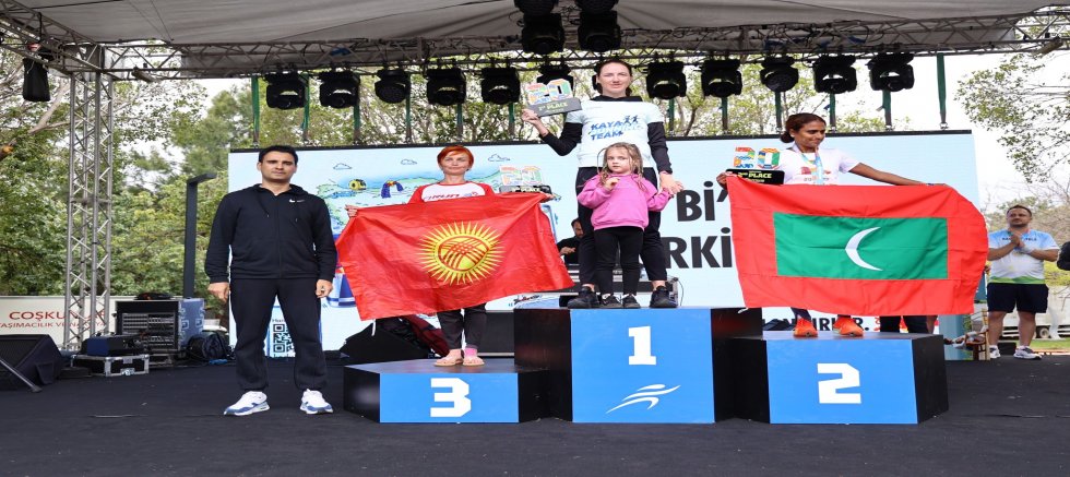RUNTALYA MARATONU  ŞÖLENE DÖNÜŞTÜ 
