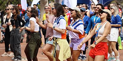 RUNTALYA MARATONU  ŞÖLENE DÖNÜŞTÜ 